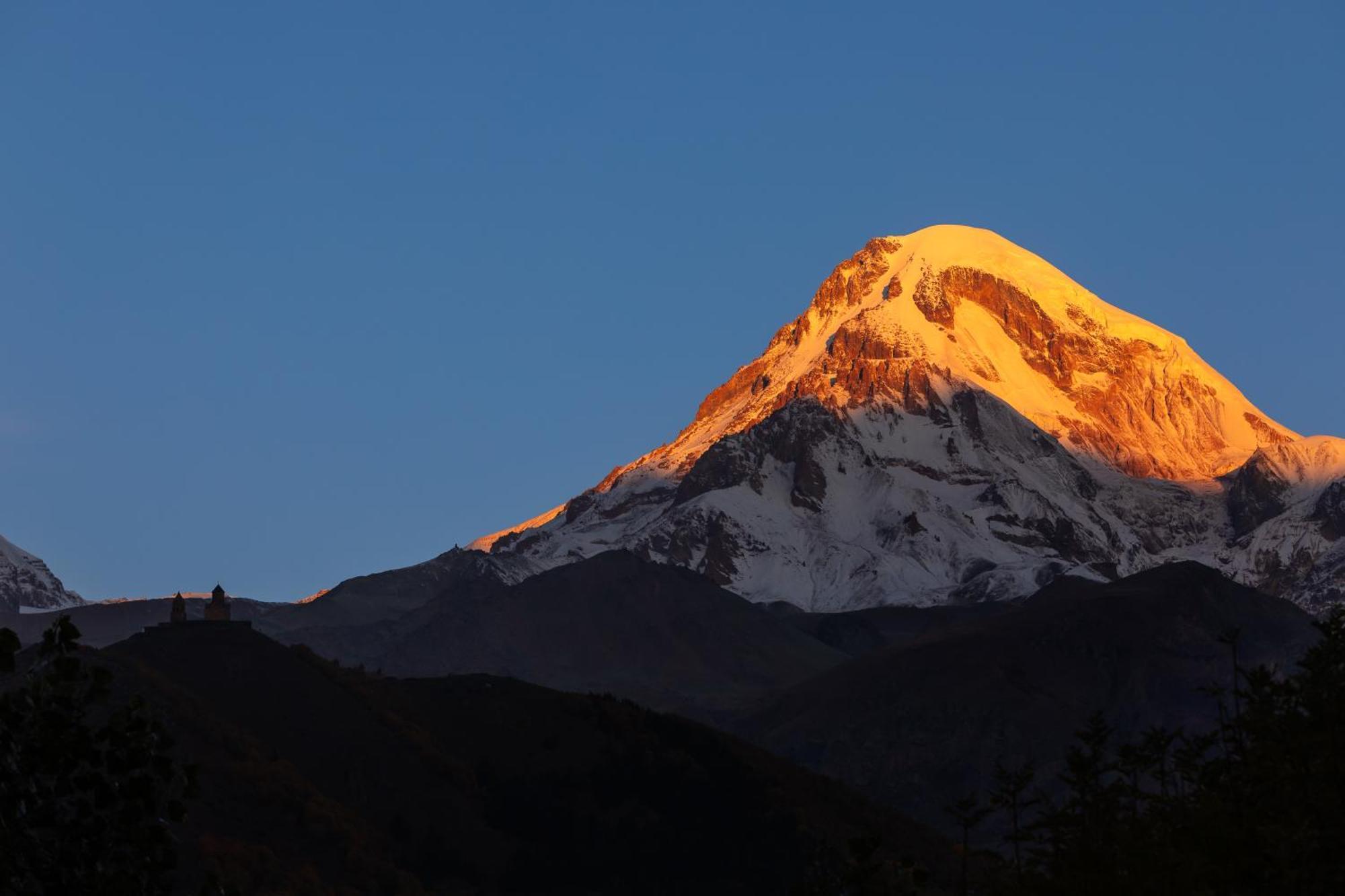 מלון Intourist Kazbegi מראה חיצוני תמונה